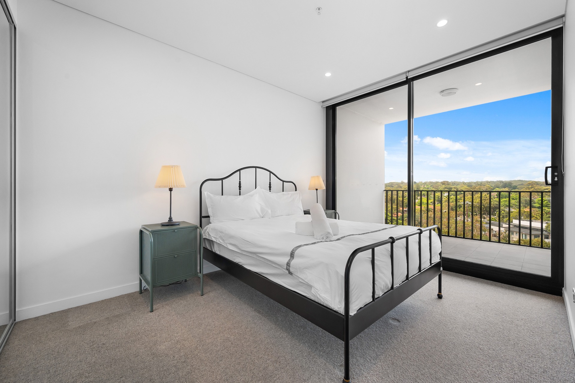 Lindfield 1 Bedroom Tryon Road LIN1606-Sydney short term rentals