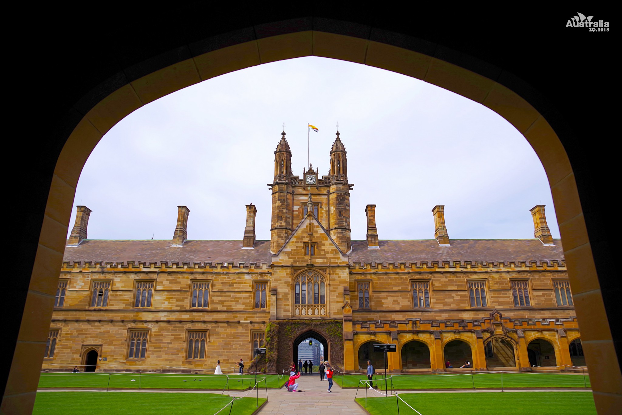 Sydney Uni-Drake Nightshine