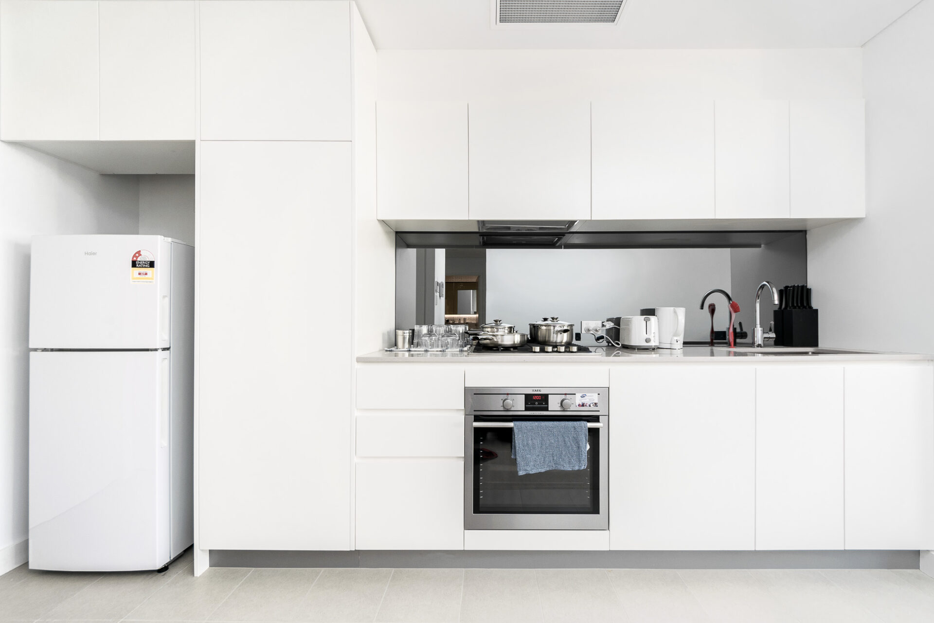 Mortlake 1 Bedroom Edwin Street MORT10-Sydney short term rentals