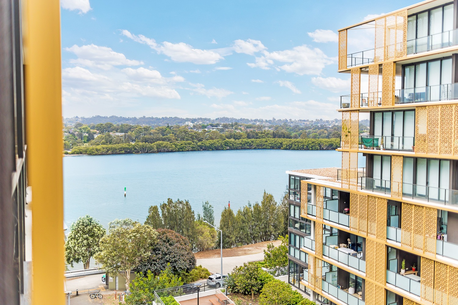 Newington 2 Bed Avenue of Europe NEW2728-Sydney short term rentals