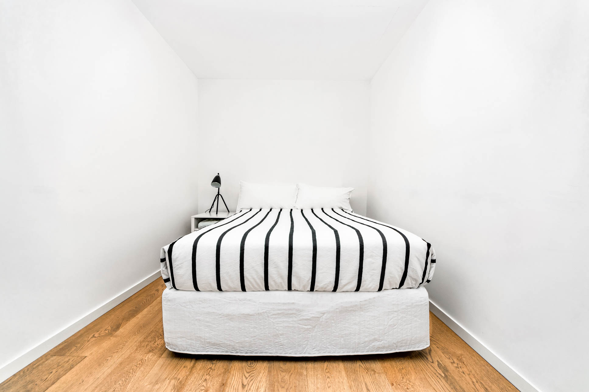 Willoughby 1 Bedroom + Study Penshurst Street WIL3-Sydney short term rentals
