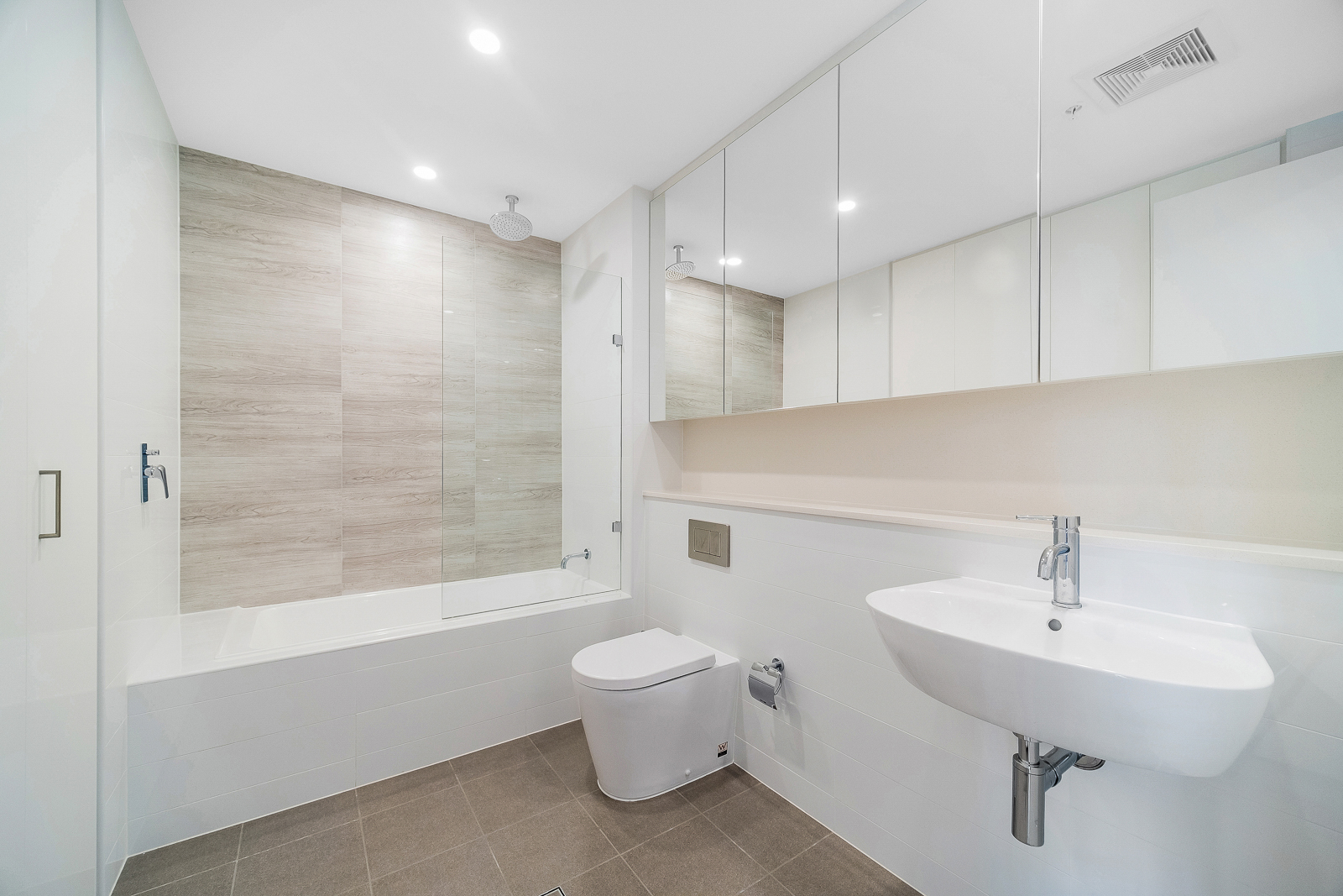 Waterloo 2 Bedroom Danks Street WAT1103-Sydney short term rentals