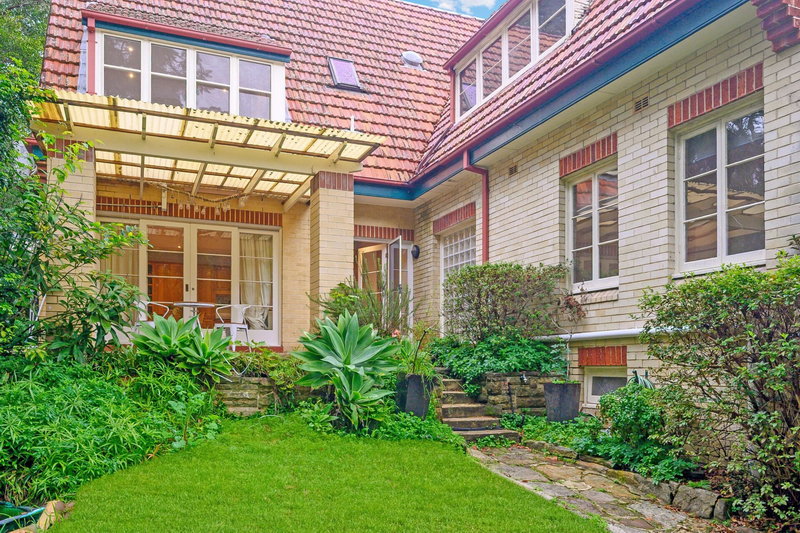Chatswood 5 Bedroom House Centennial Avenue CW35-Sydney short term rentals