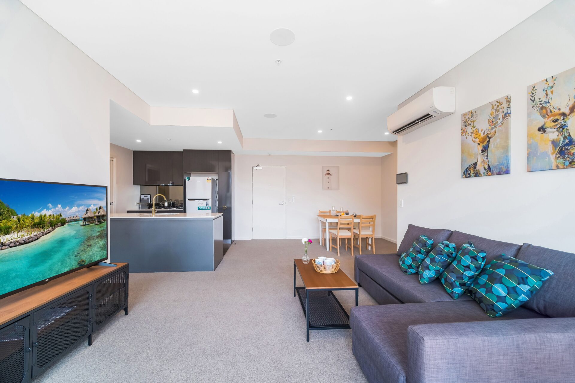 Ryde 2 bedroom RY90-Sydney short term rentals