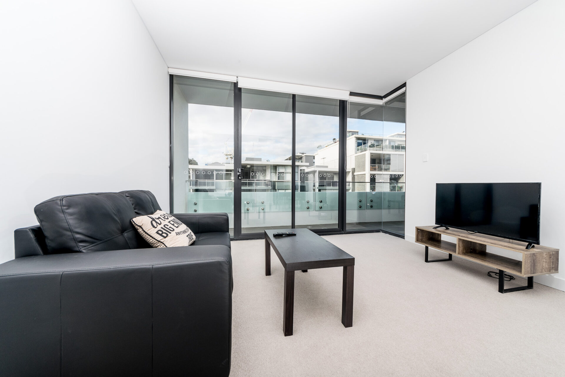Mortlake 1 Bedroom Edwin Street MORT10-Sydney short term rentals