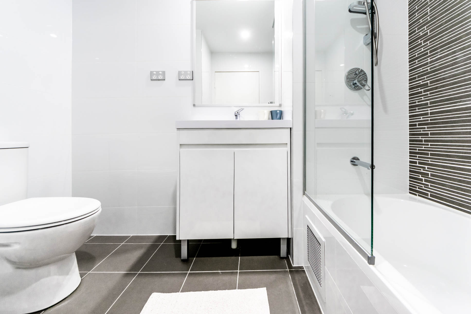 Hurstville 3 Bedroom Forest Road HUR81-Sydney short term rentals