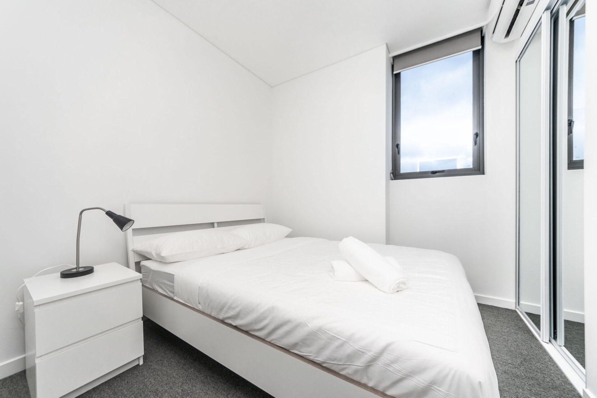 Meadowbank 2 Bedroom Bay Drive ME21-Sydney short term rentals