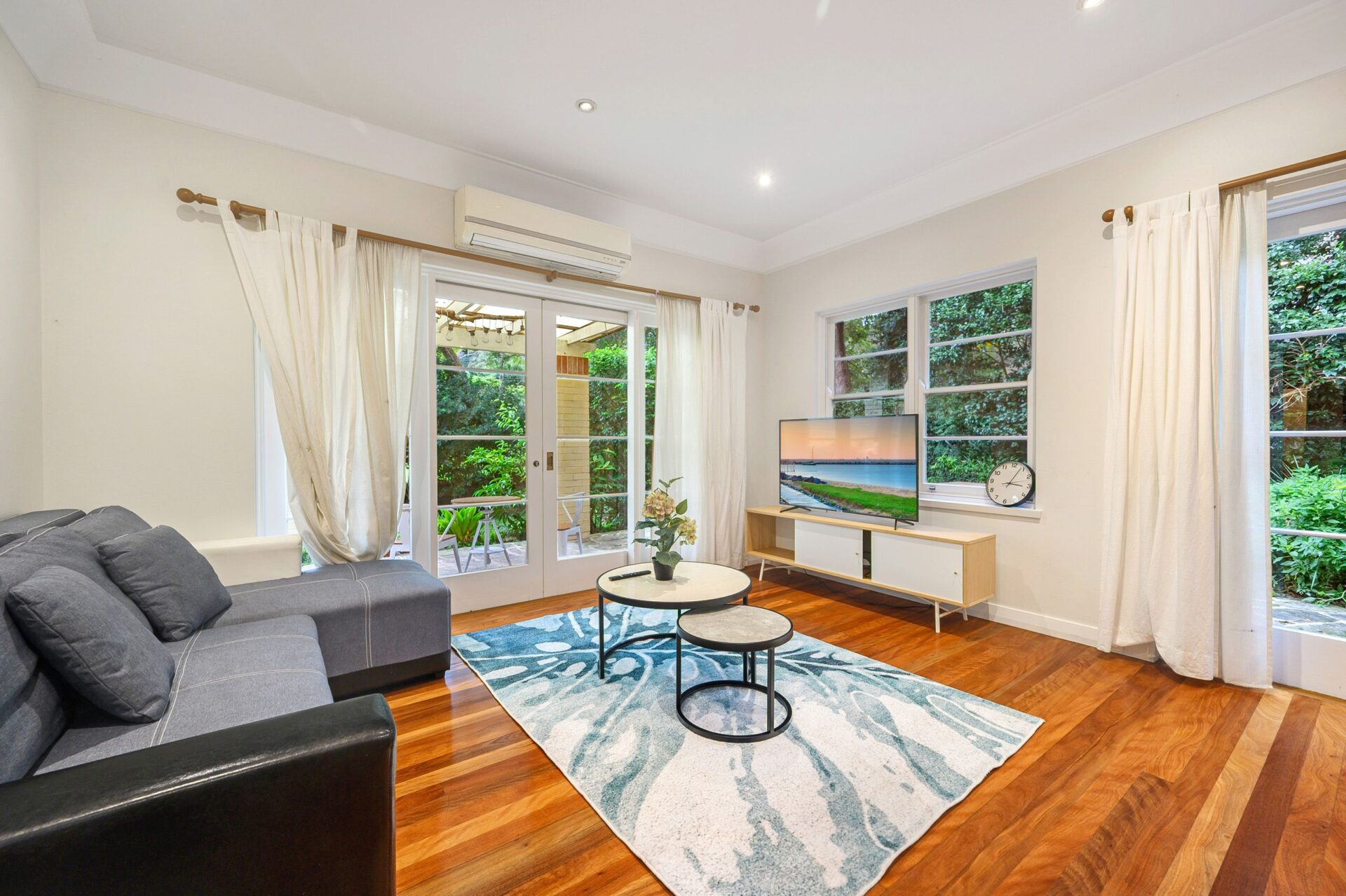 Chatswood 5 Bedroom House Centennial Avenue CW35-Sydney short term rentals