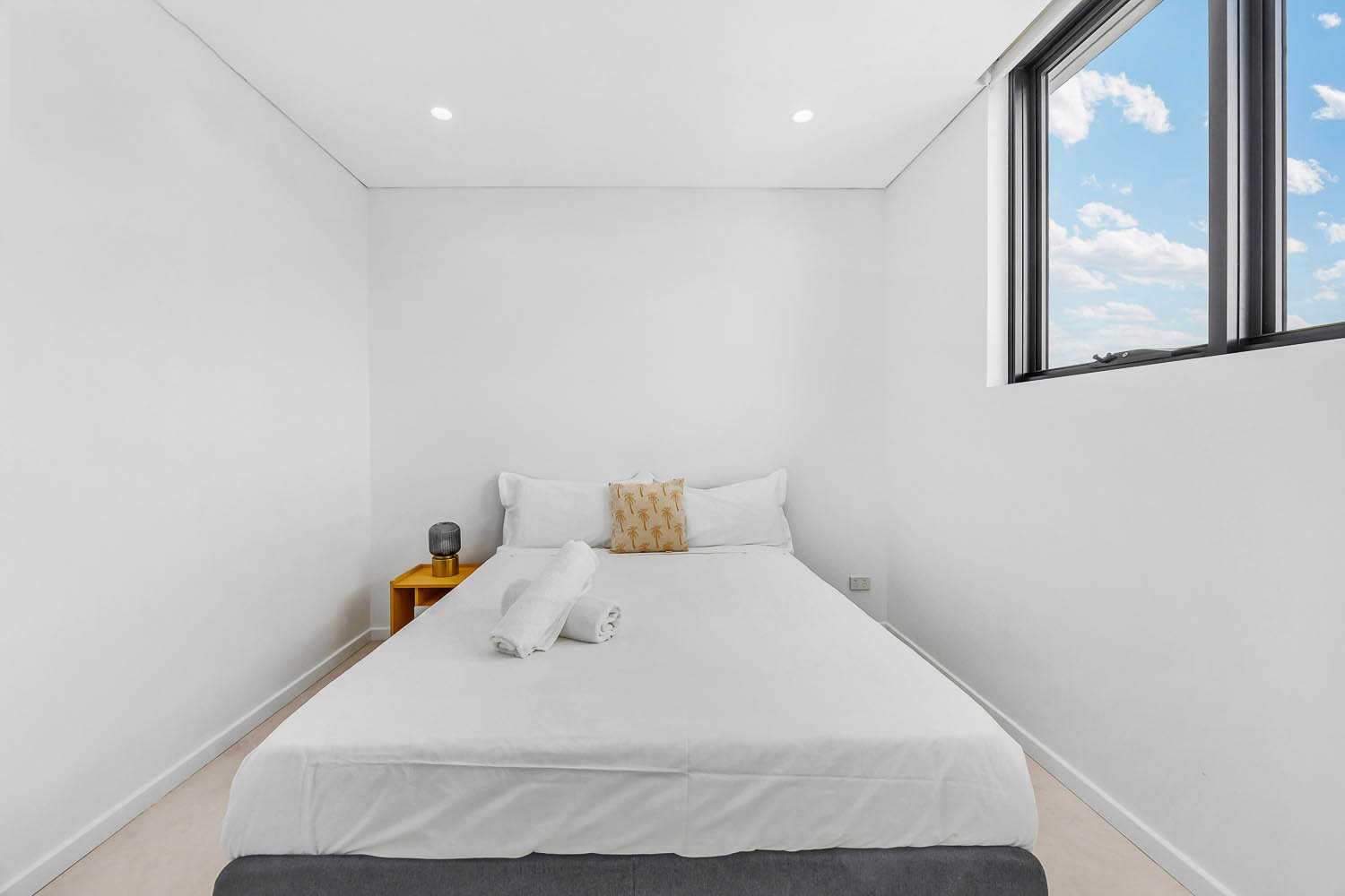 Stanmore 2 Bedroom Salisbury Road STAN2402-Sydney short term rentals