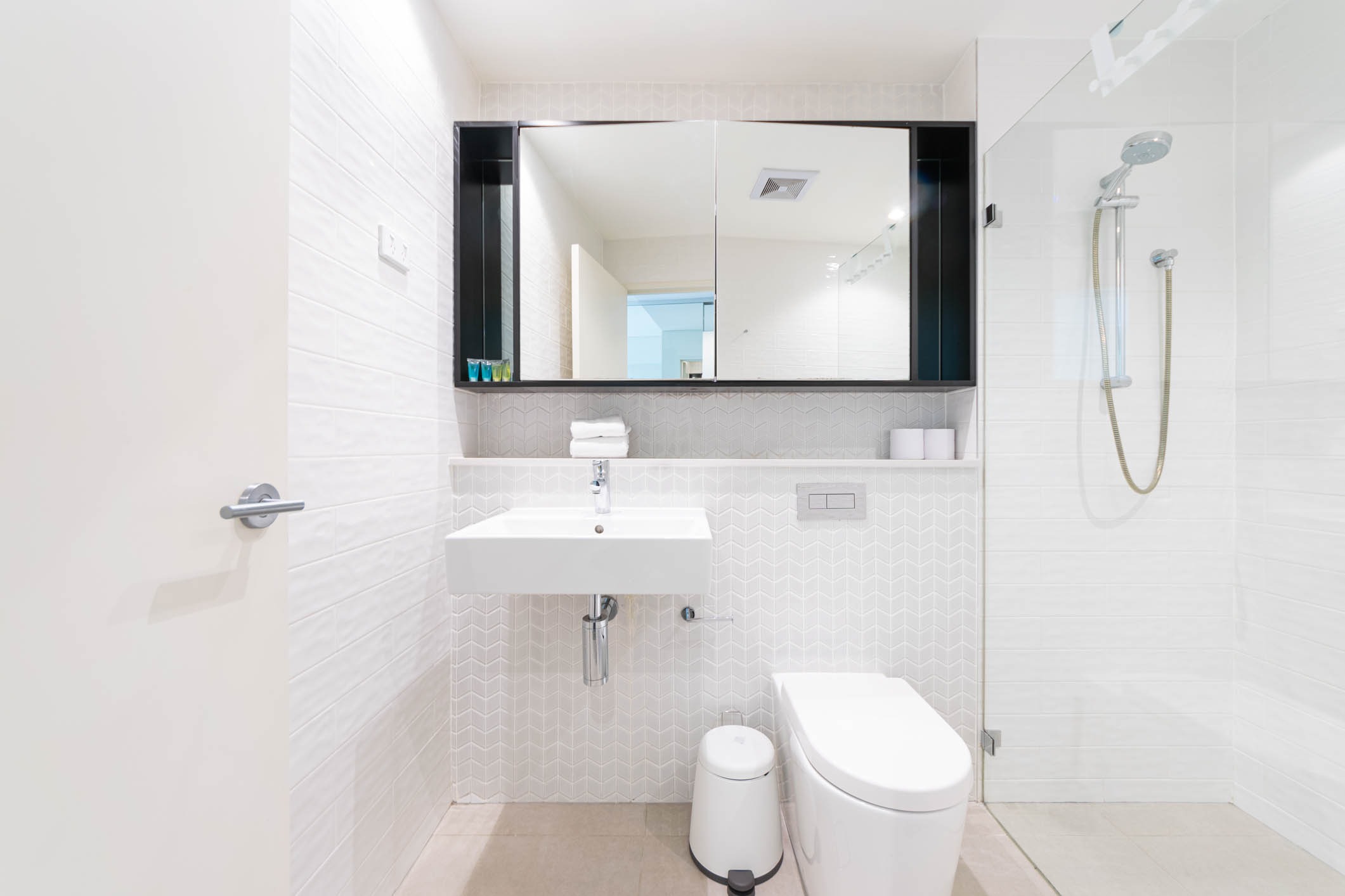 Mortlake 2 Bedroom Gale Street ML11-Sydney short term rentals