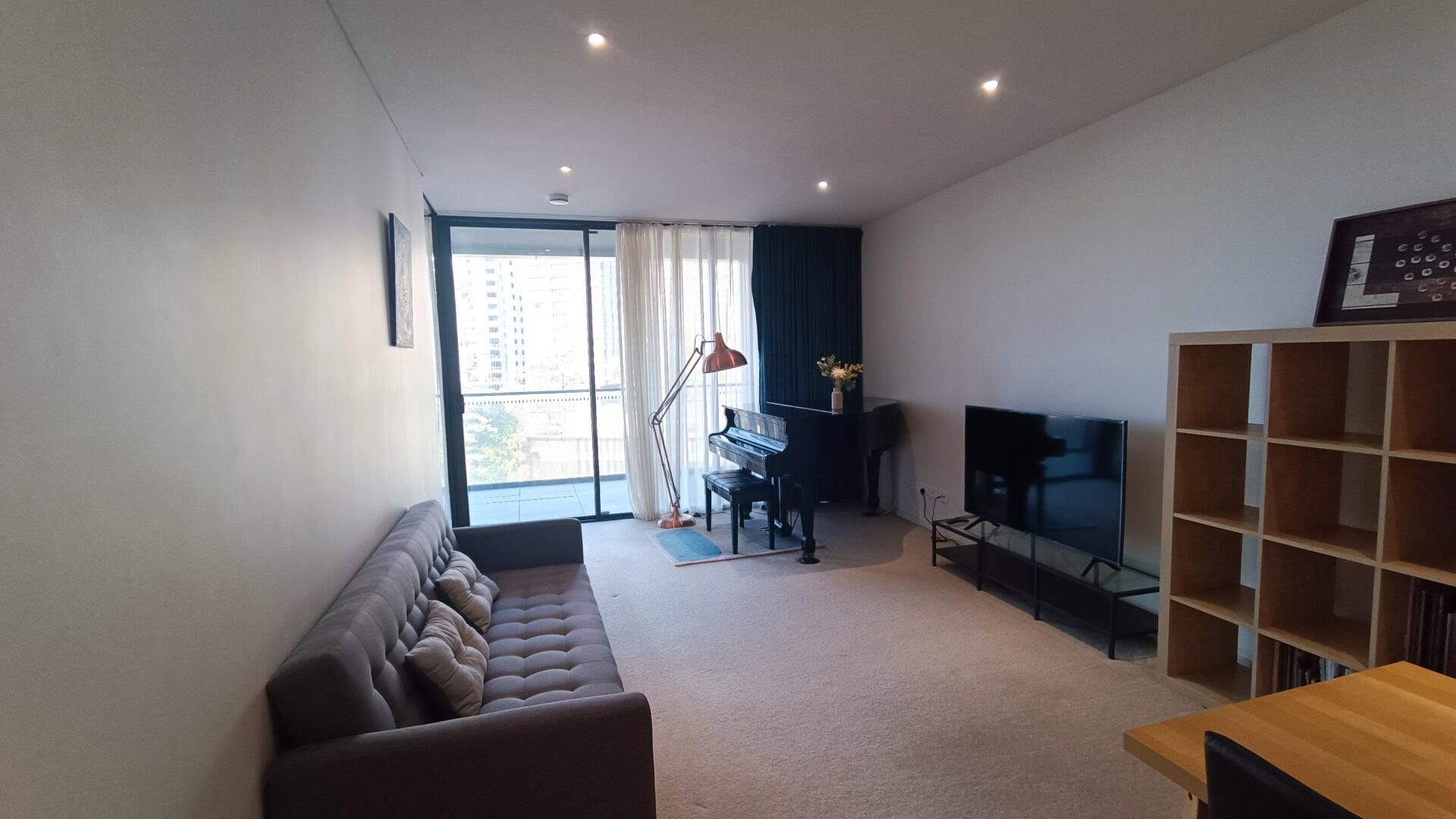 Kirribilli 2 Bedroom Carabella Street KR2810 -Sydney short term rentals