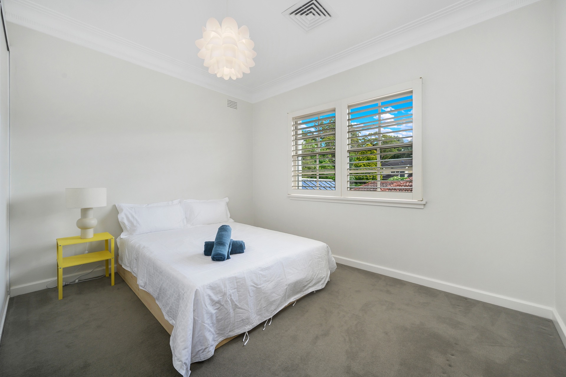 Roseville 5 Bedroom House Allison Avenue ROS53-Sydney short term rentals