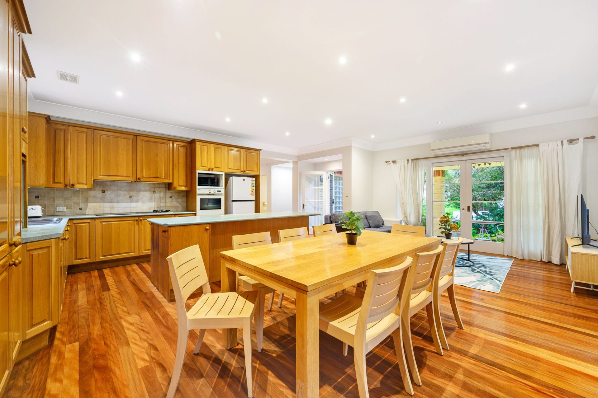 Chatswood 5 Bedroom House Centennial Avenue CW35-Sydney short term rentals