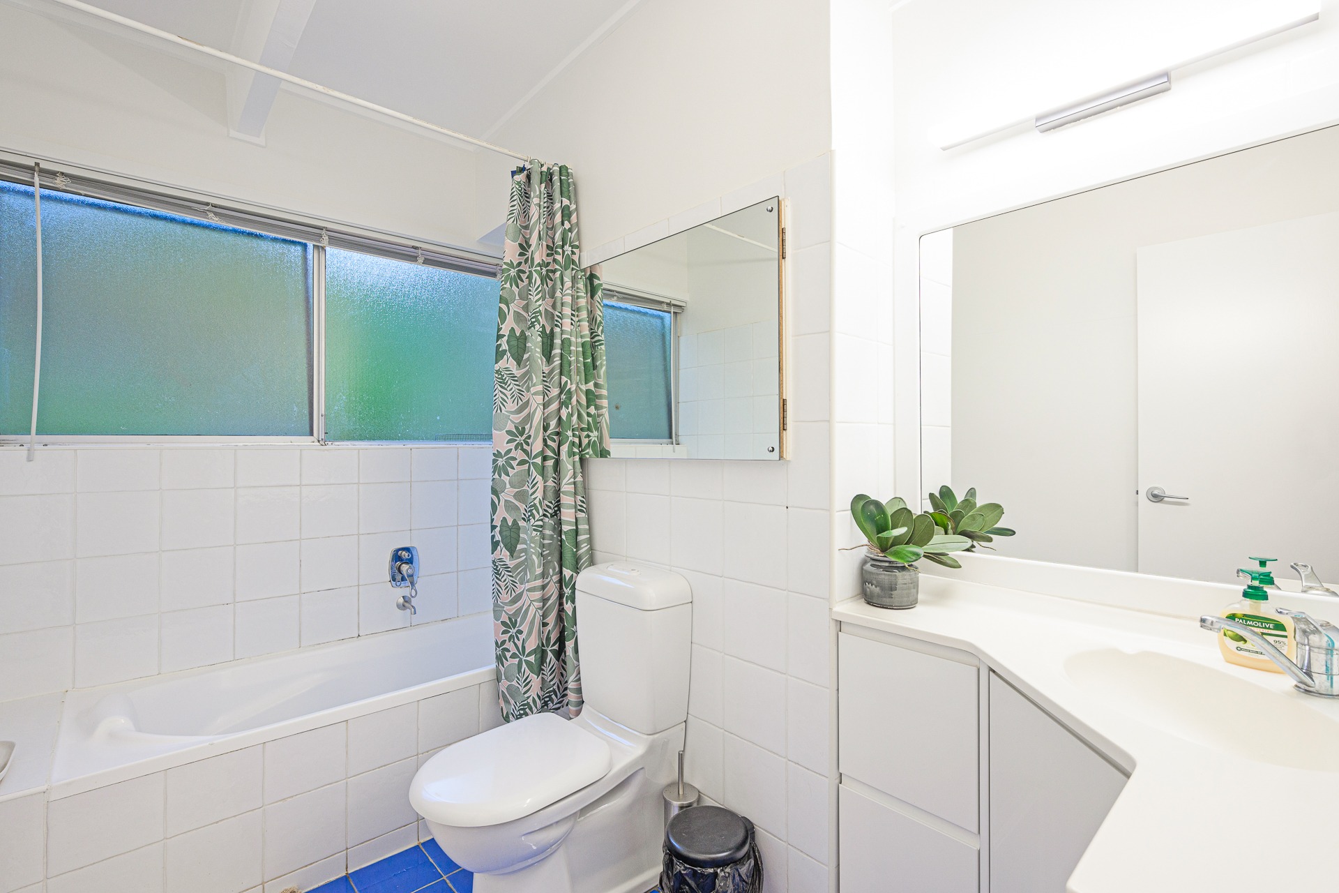 Northbridge 4 Bedroom House Sailors Bay Road NB35-Sydney short term rentals