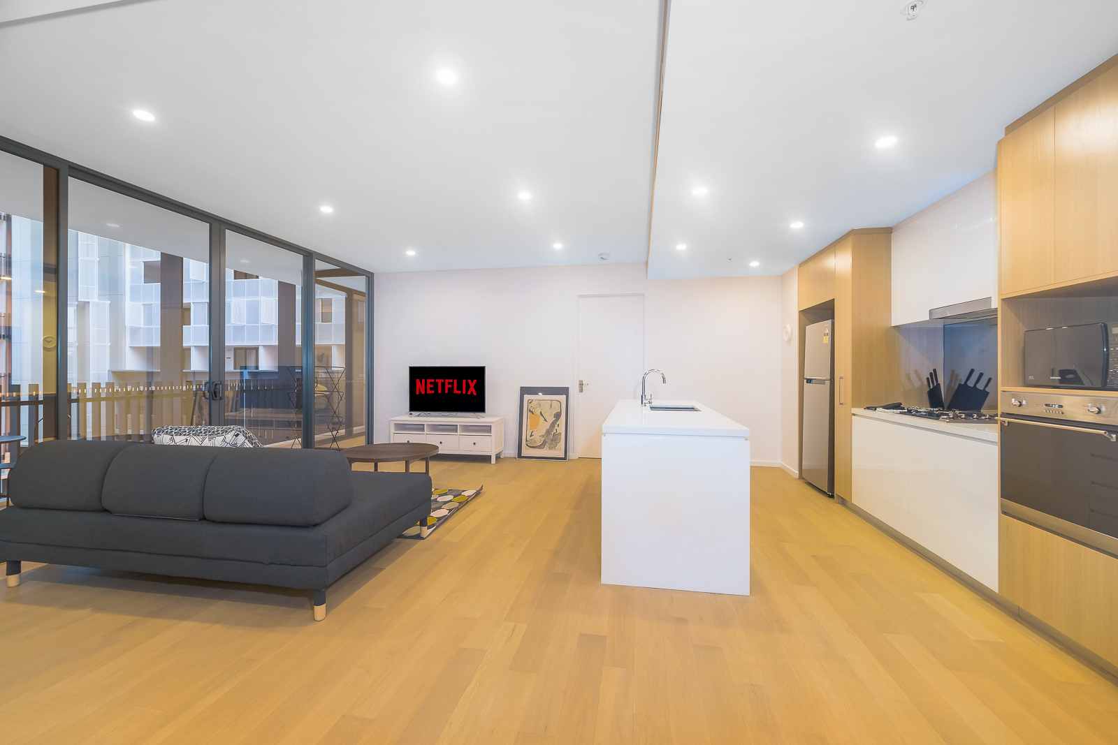 Waterloo 3 Bedroom McEvoy Street WAT309-Sydney short term rentals