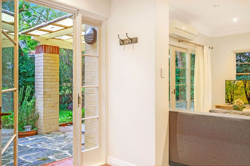 Chatswood 5 Bedroom House Centennial Avenue CW35-Sydney short term rentals