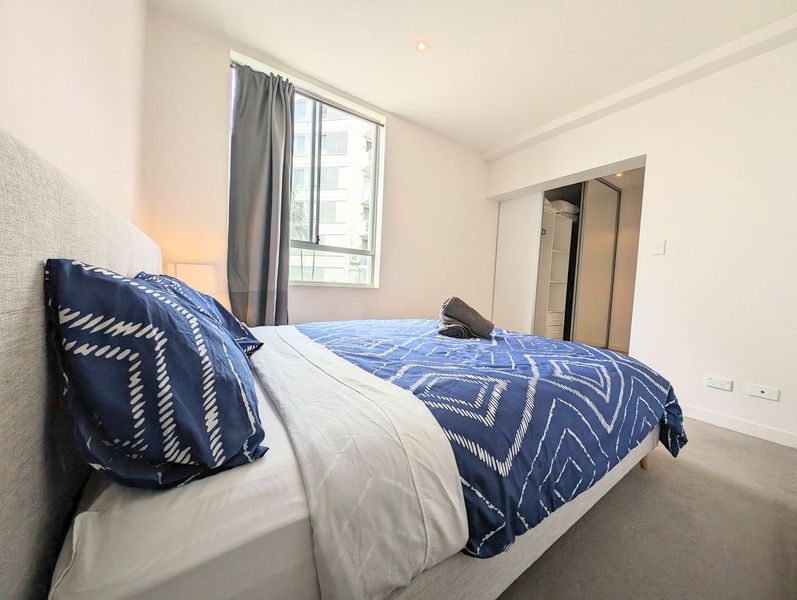 Concord 2 Bedroom Brewer Street CON215-Sydney short term rentals