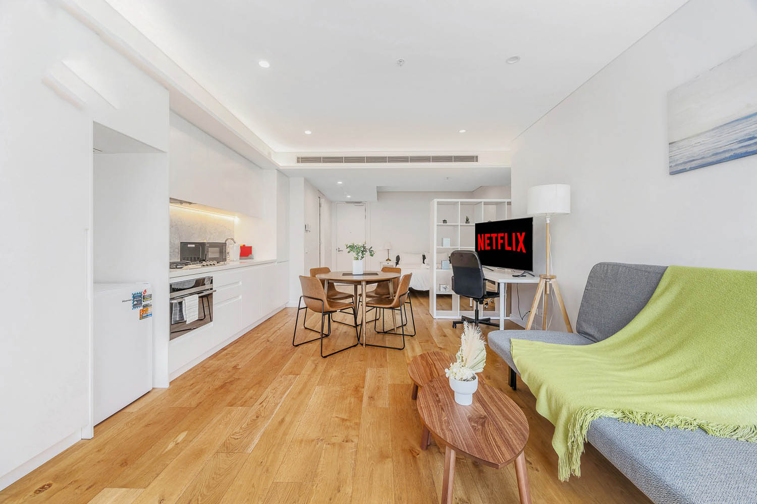 St Leonards Studio Albany Street STL0203-Sydney short term rentals