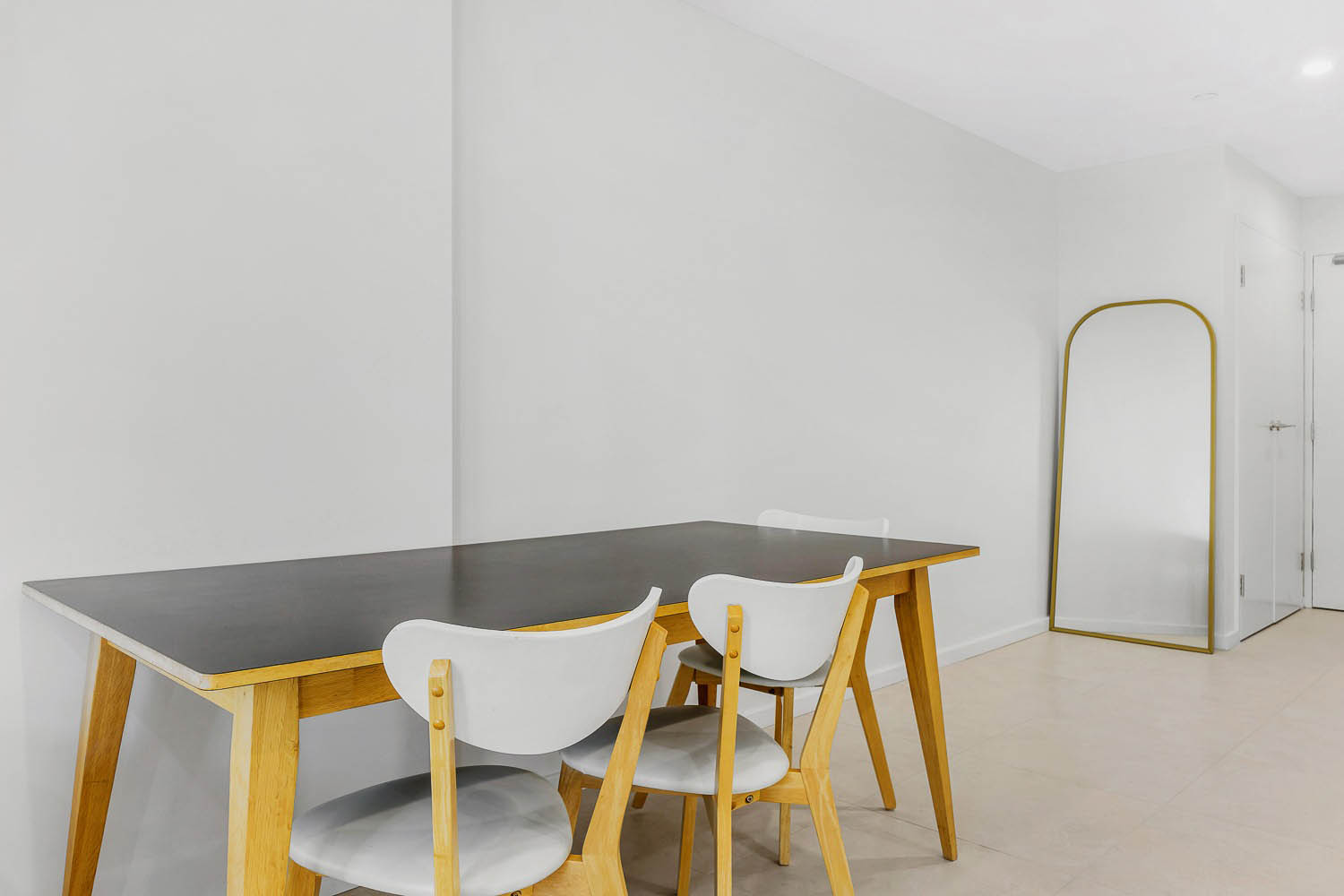 Lewisham 1 Bedroom Old Canterbury Road LEW1106-Sydney short term rentals