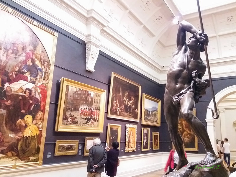 Art Gallery of NSW-Zachary Hughes