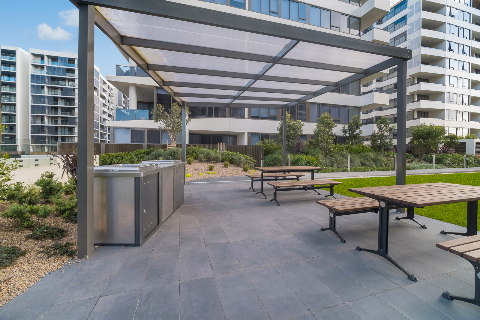 Mosman 2 Bedroom Raglan Street MOS511 -Sydney short term rentals