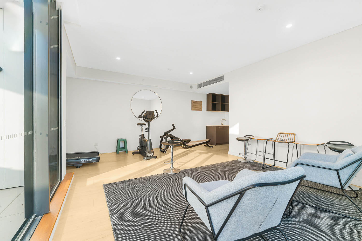 McMahons Point 1 Bedroom Blues Point Road MP191-Sydney short term rentals