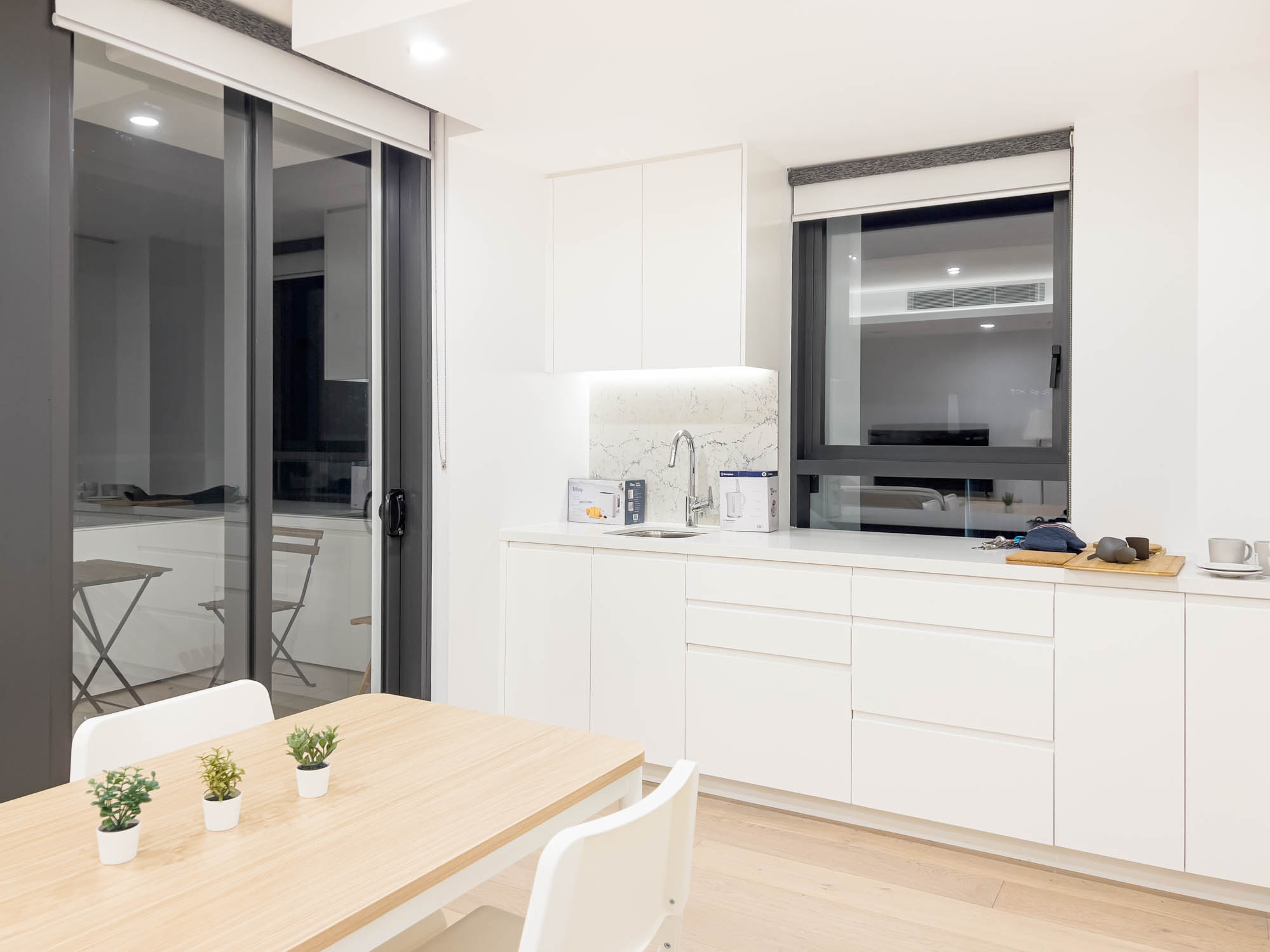 North Sydney 1 Bedroom Walker Street NS146-Sydney short term rentals