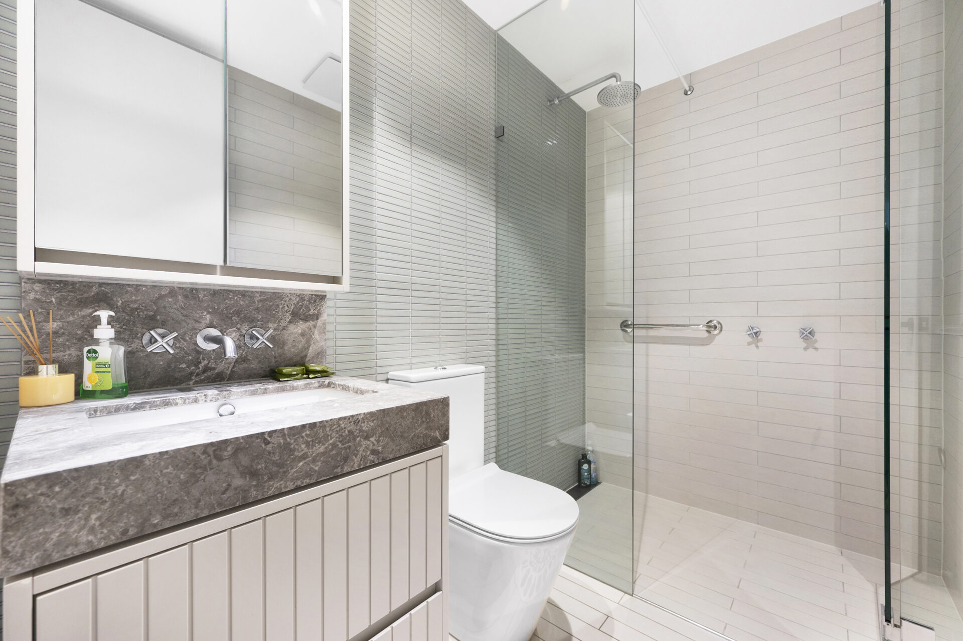 Summer Hill 2 Bedroom Sloane St SH239-Sydney short term rentals