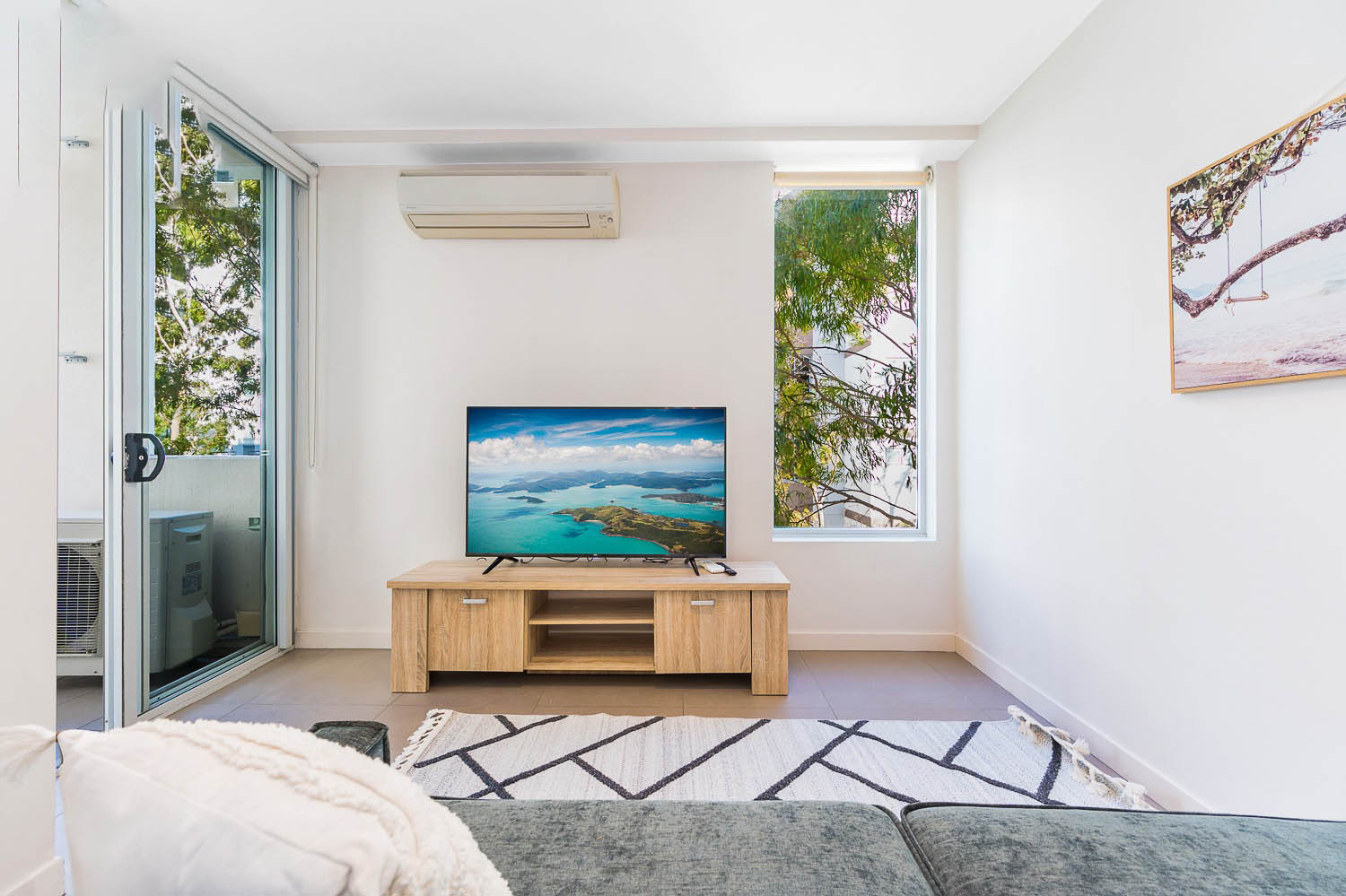 Concord 2 Bedroom Wellbank Street CON226-Sydney short term rentals