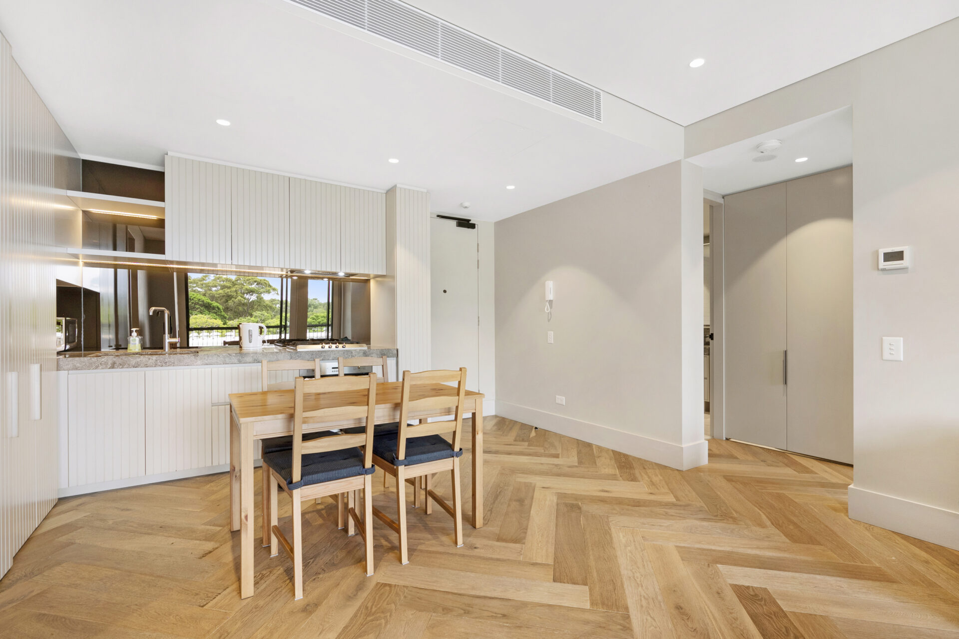 Summer Hill 2 Bedroom Sloane St SH239-Sydney short term rentals