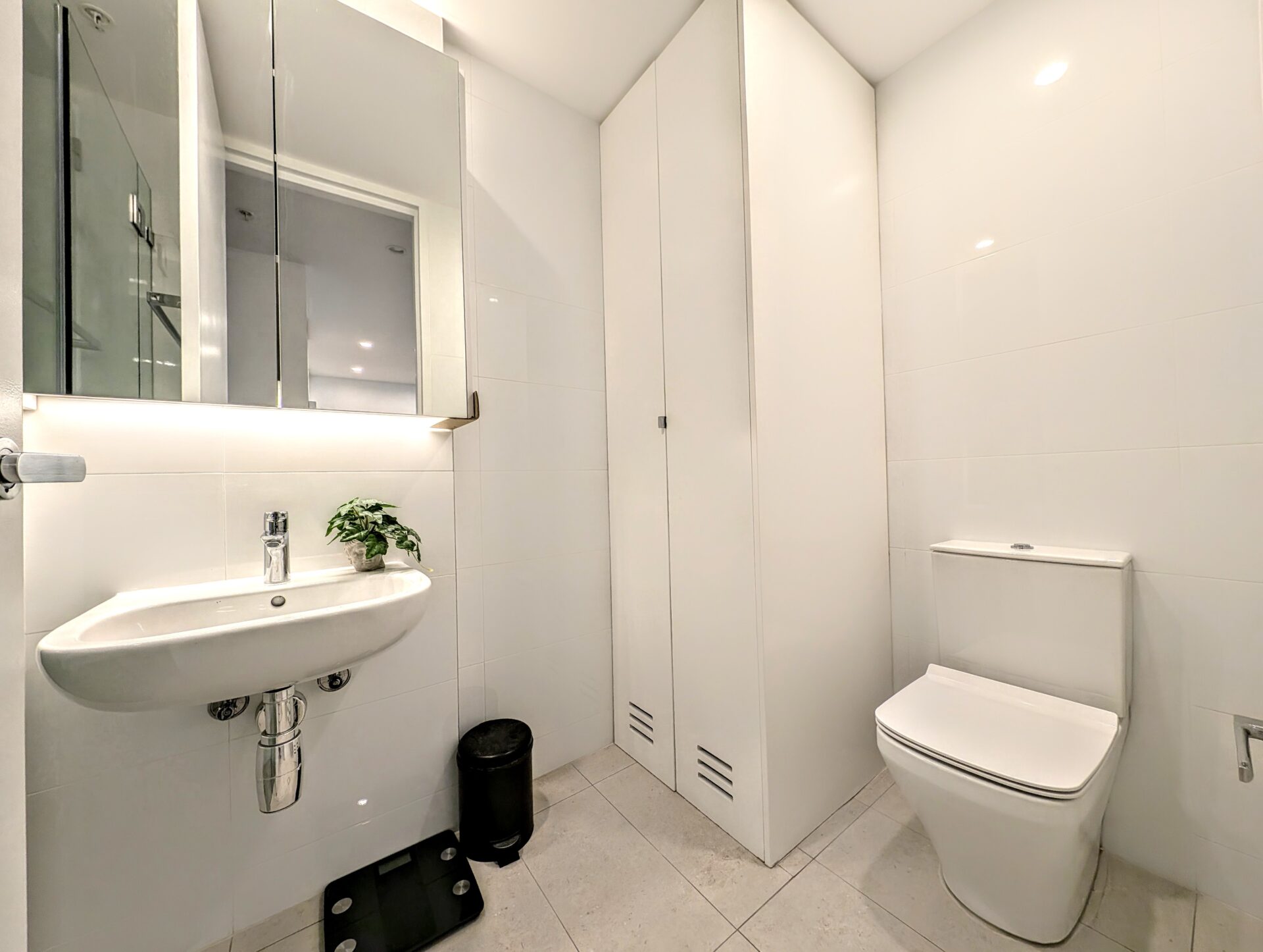 St Leonards 1 Bedroom Christie Street SL1102-Sydney short term rentals
