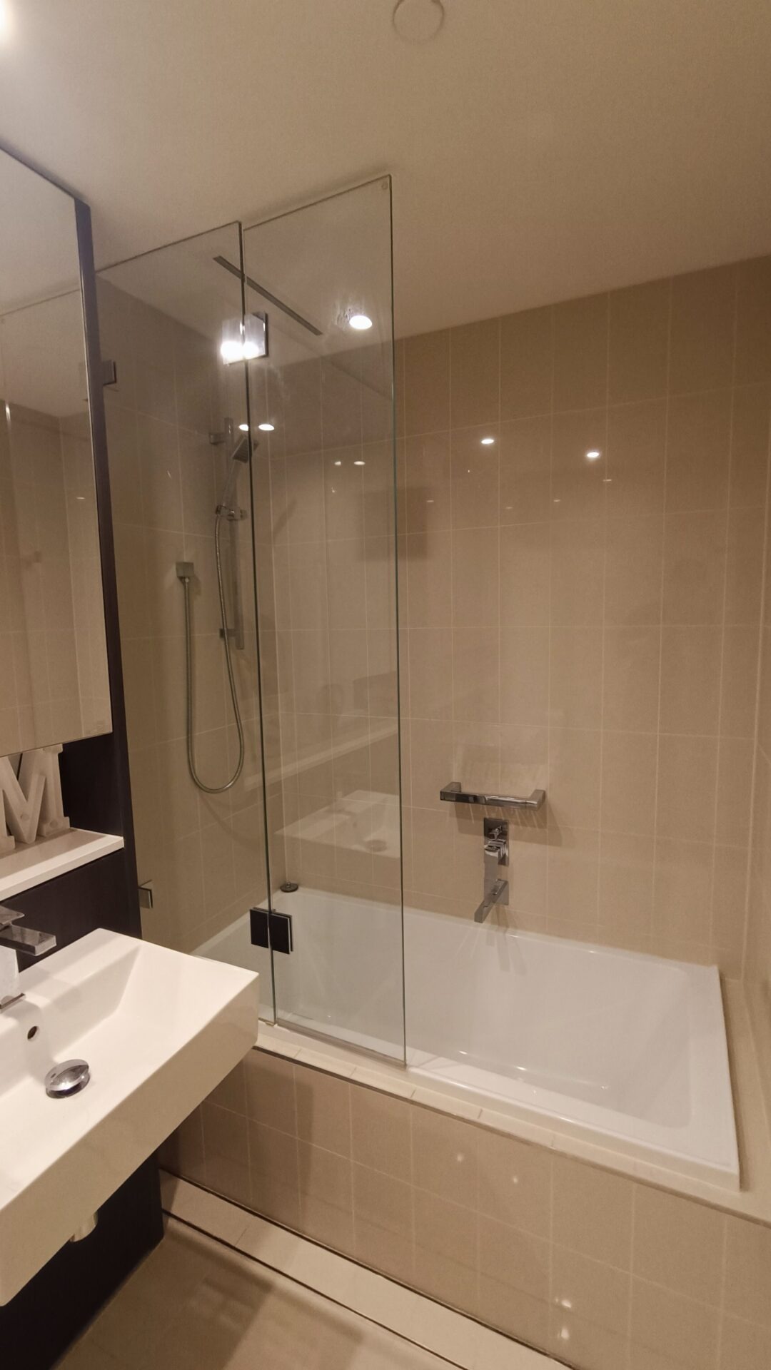 Kirribilli 2 Bedroom Carabella Street KR2810 -Sydney short term rentals
