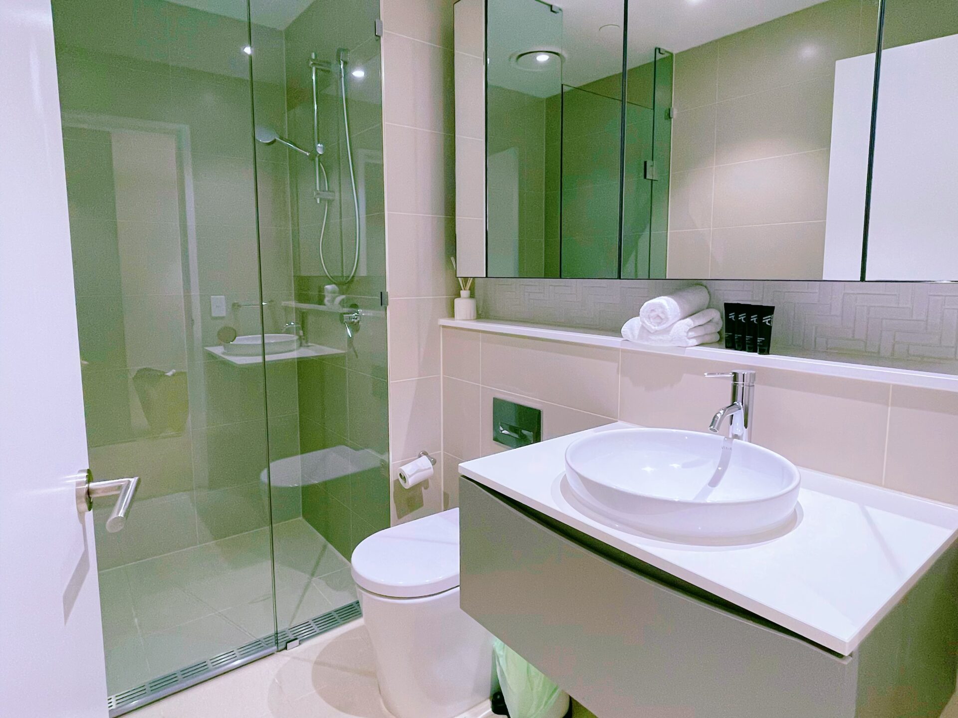 Darling Harbour 1 Bedroom Murray Street DH1335-Sydney short term rentals