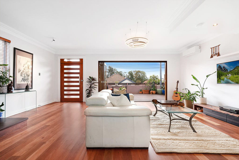 Balmain 4 Bedroom House Darling Street BAL416-Sydney short term rentals