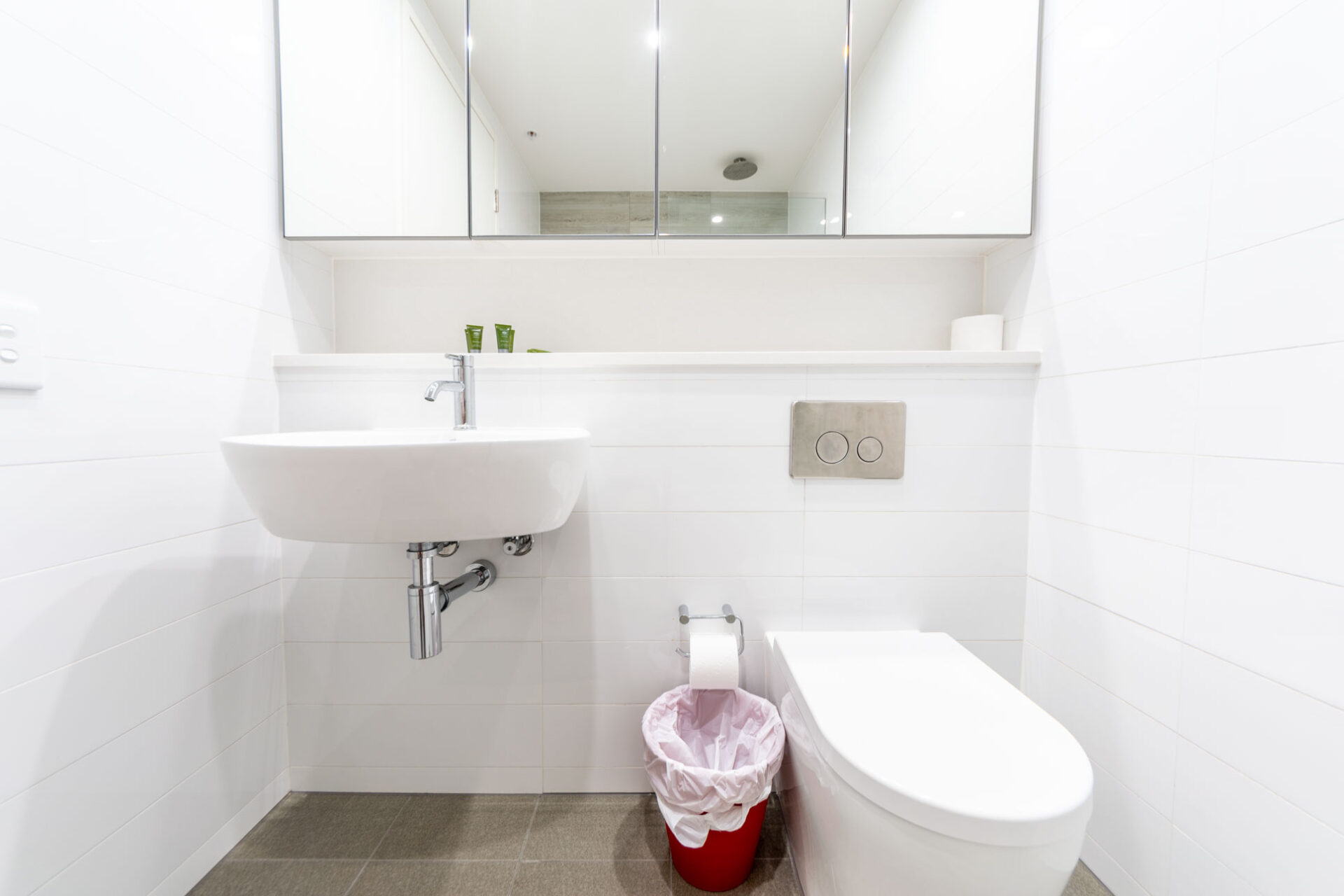 Maroubra 2 Bedroom Anzac Parade MAR7-Sydney short term rentals