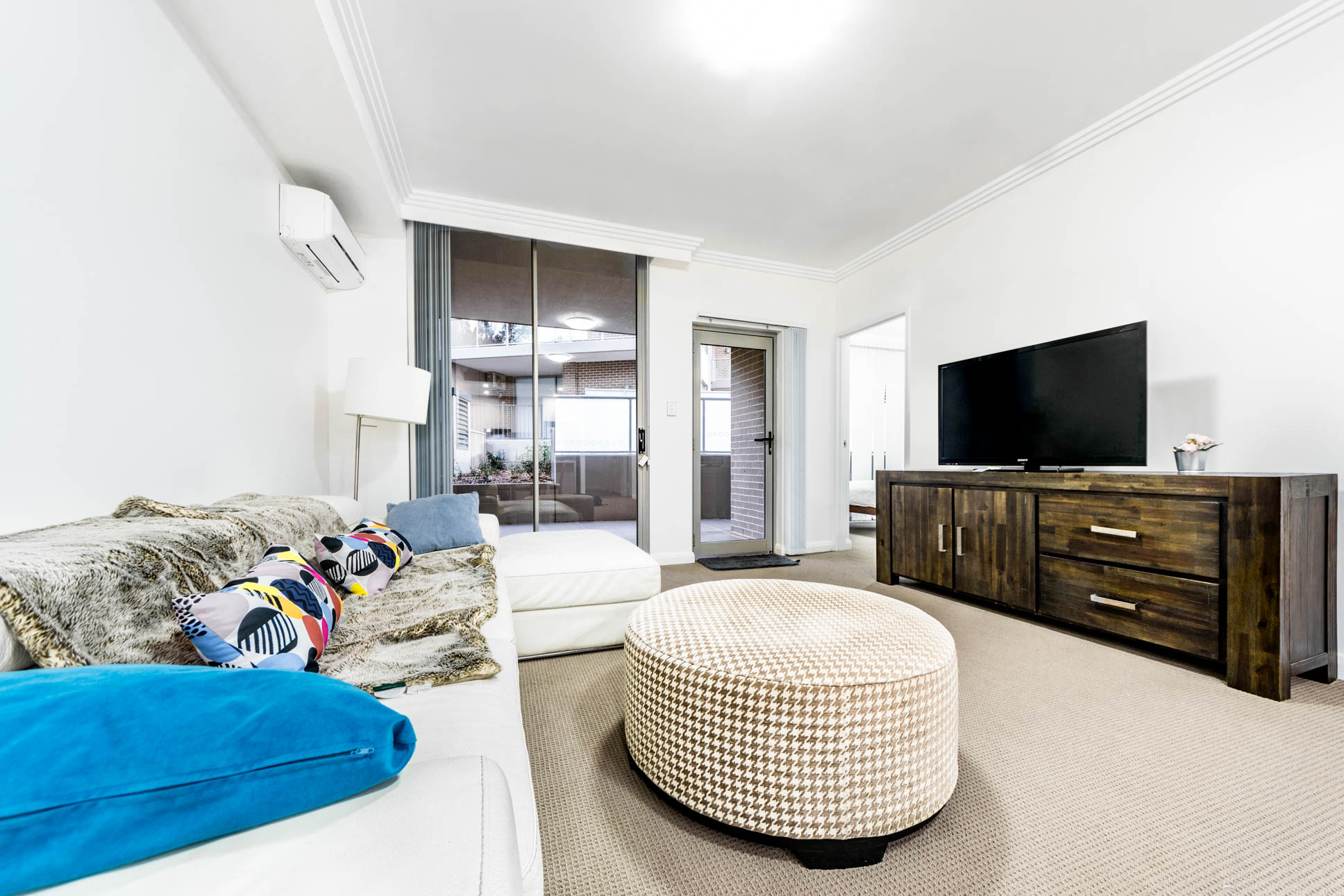 Hurstville 3 Bedroom Forest Road HUR81-Sydney short term rentals