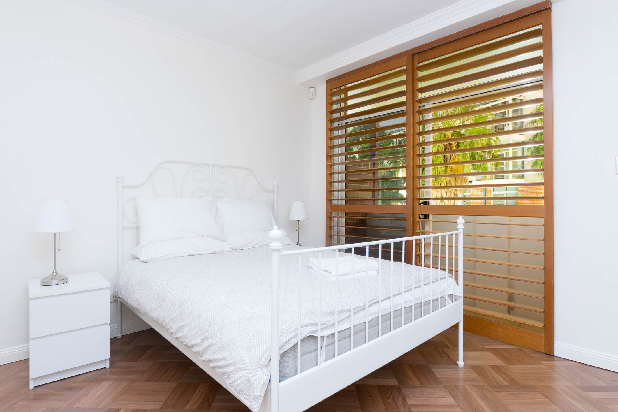 Rozelle 2 Bedroom Darling Street ROZ24-Sydney short term rentals