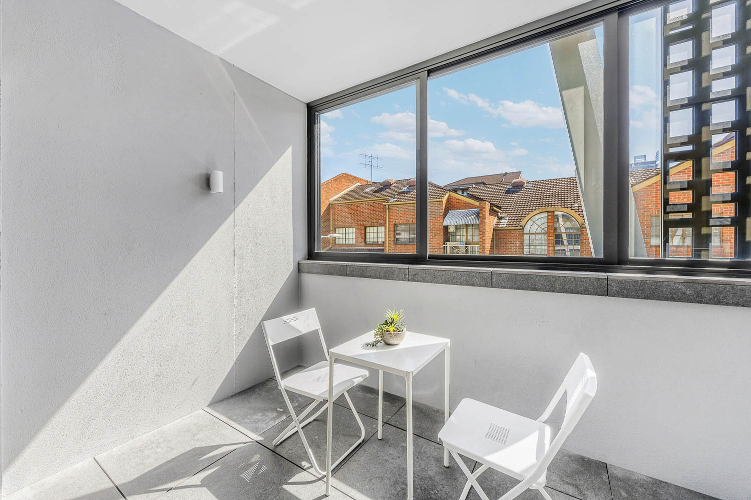 St Leonards Studio Albany Street STL0203-Sydney short term rentals