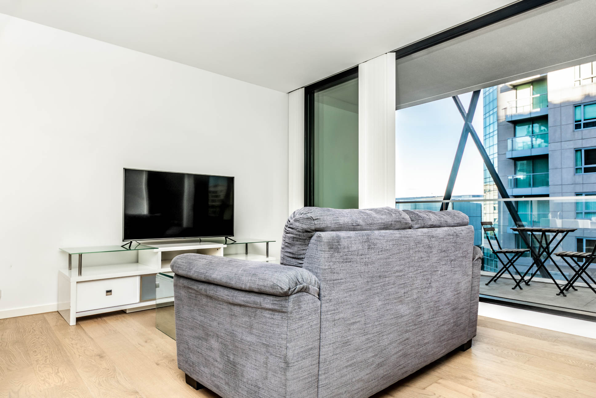 Willoughby 1 Bedroom + Study Penshurst Street WIL3-Sydney short term rentals