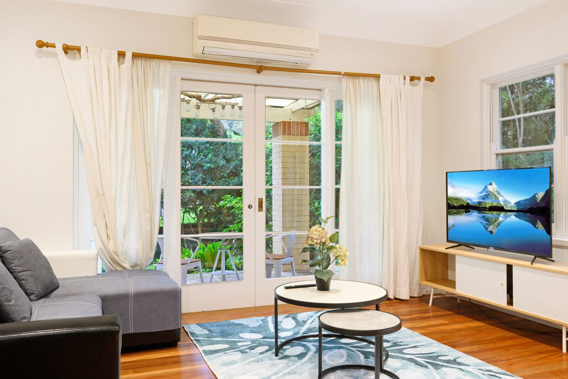 Chatswood 5 Bedroom House Centennial Avenue CW35-Sydney short term rentals