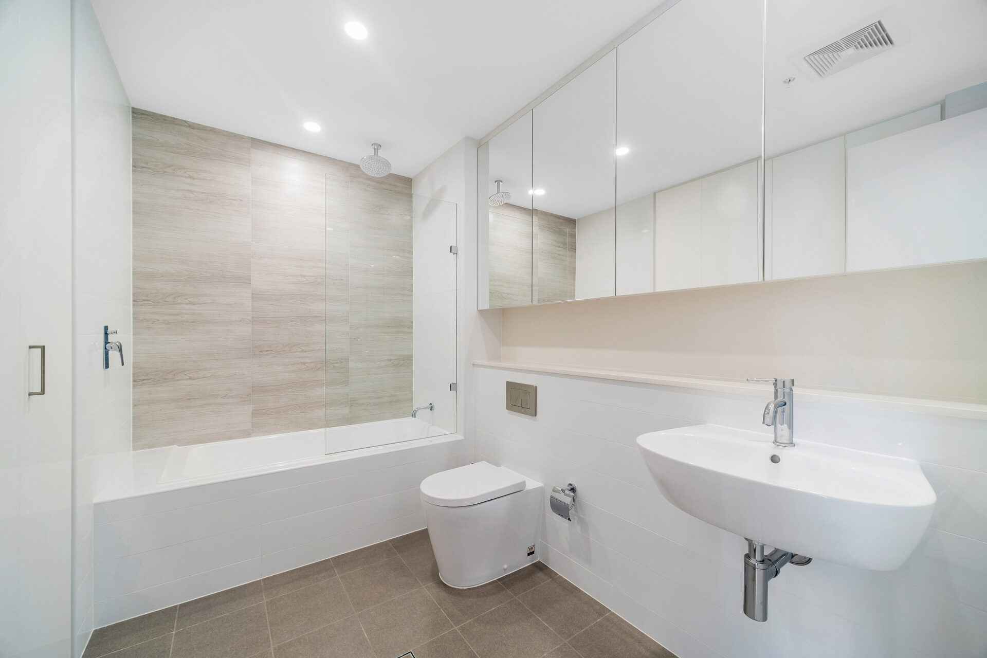 Waterloo 2 Bedroom Crystal Street WAT805-Sydney short term rentals