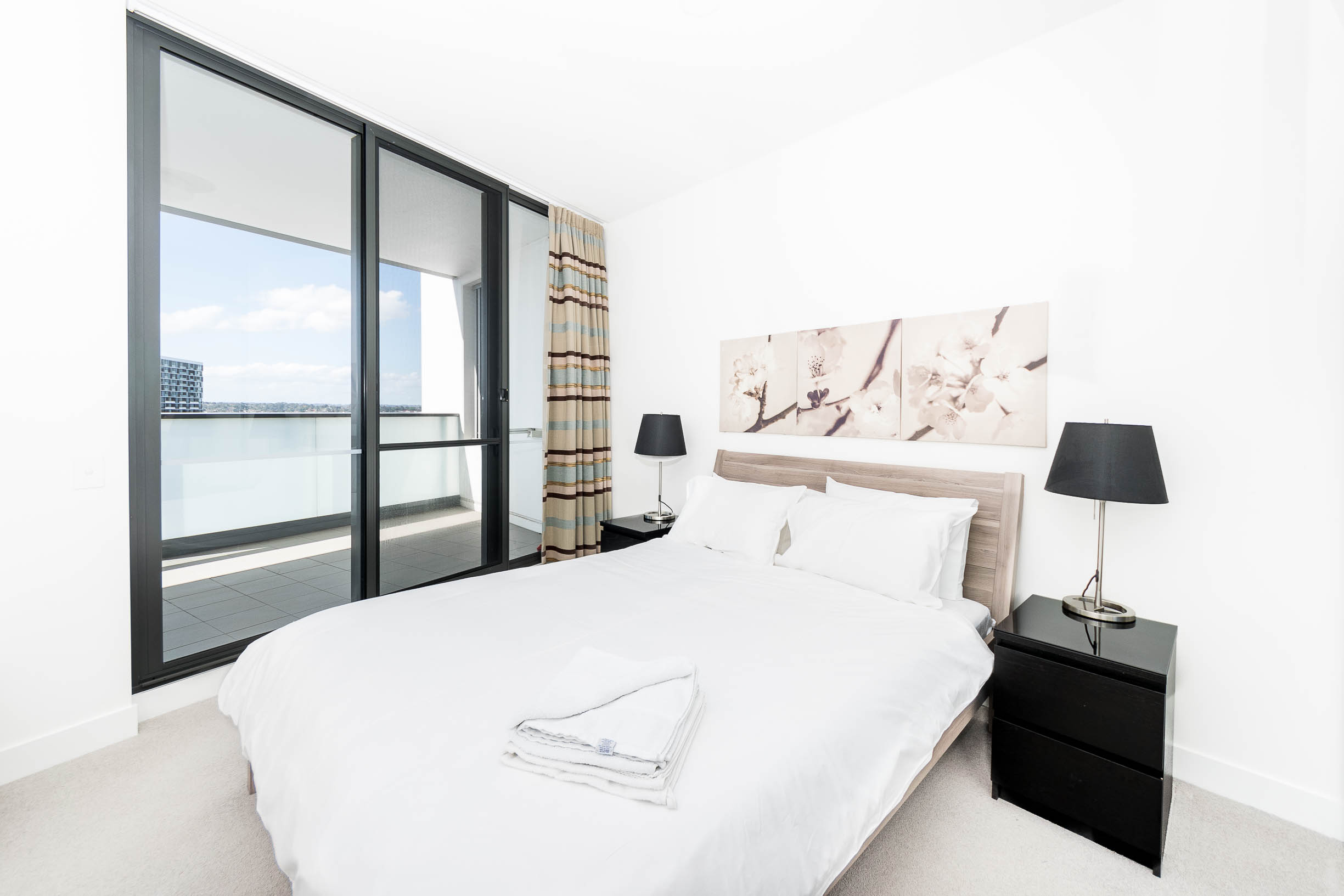 Concord 2 Bedroom Majors Bay Road CON17-Sydney short term rentals