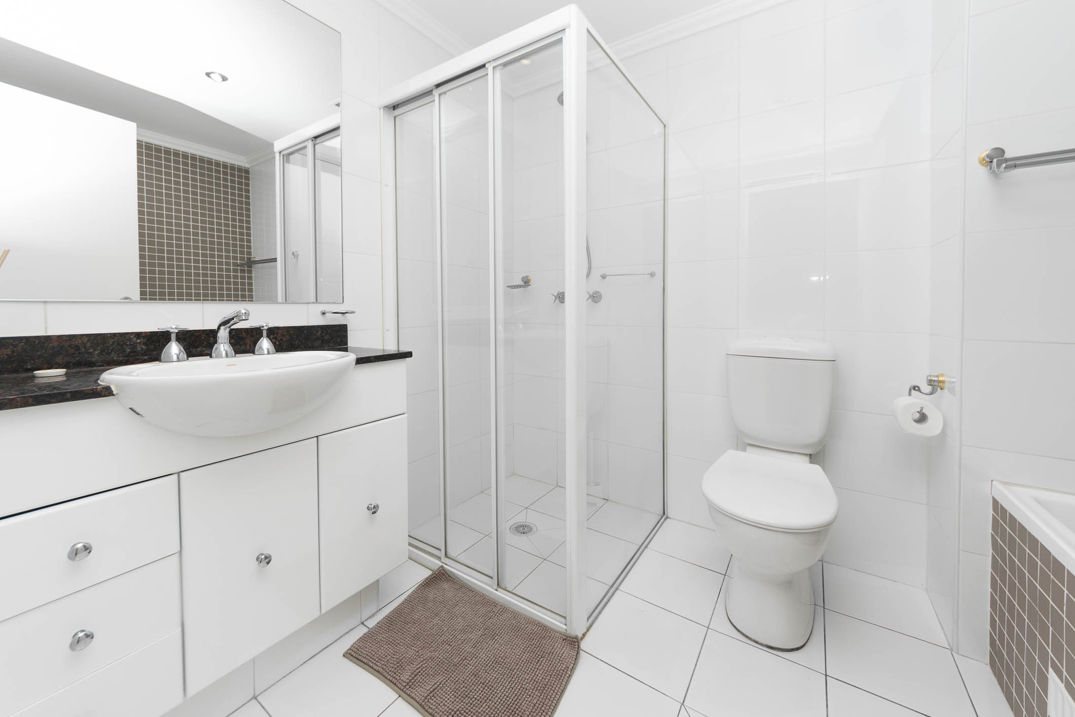 Rozelle 2 Bedroom Darling Street ROZ24-Sydney short term rentals