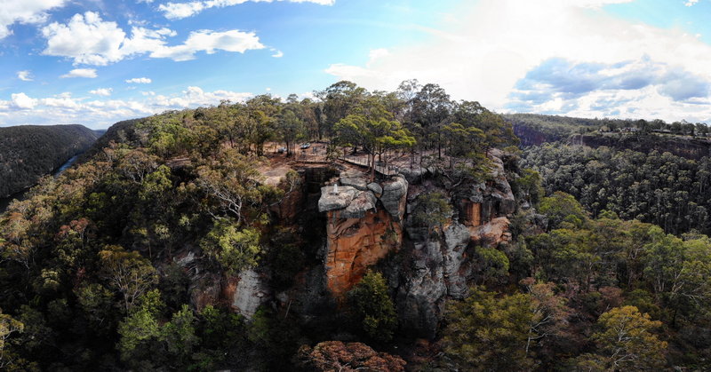 Blue Mountains-Daniel Hughes