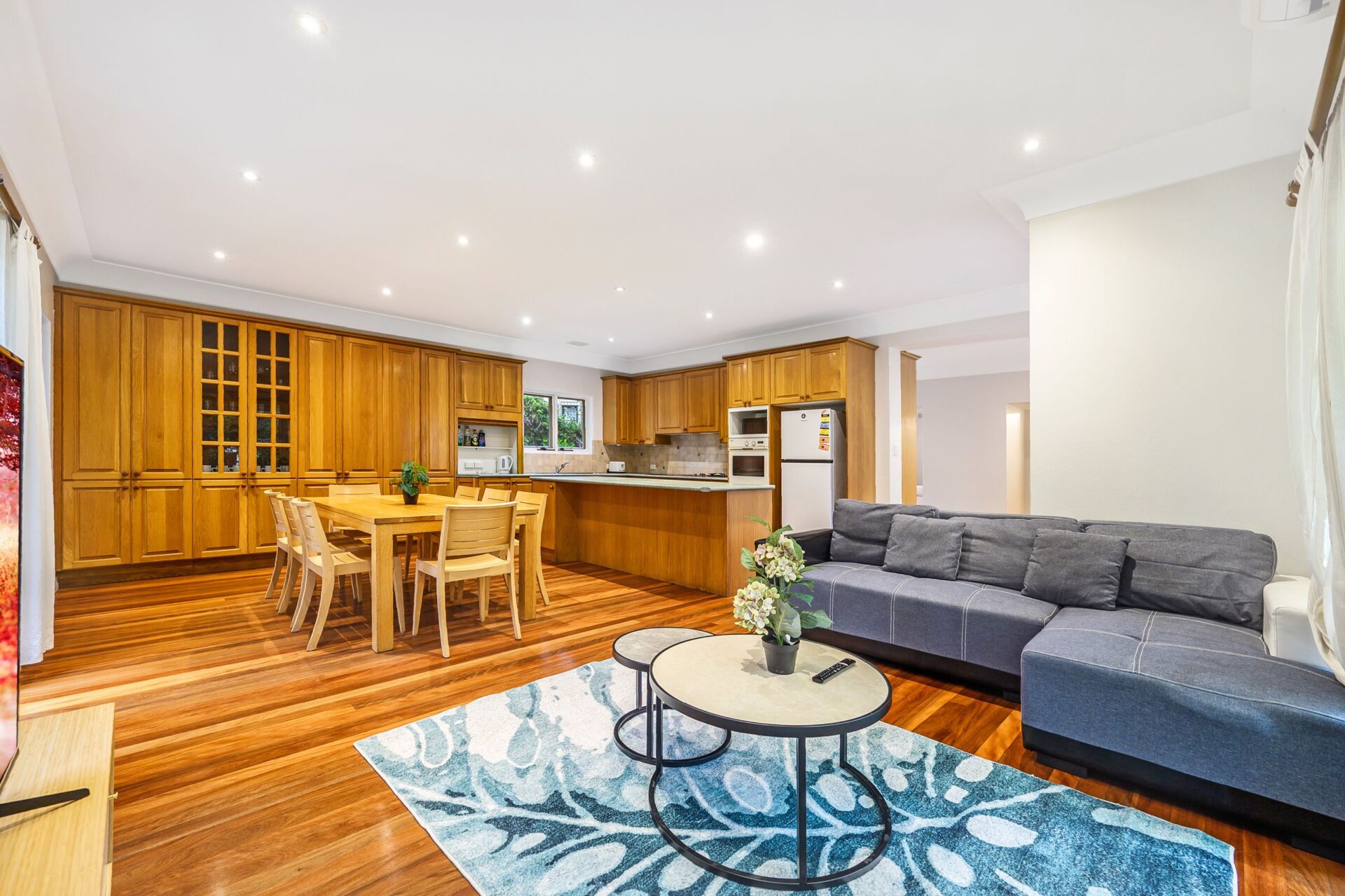 Chatswood 5 Bedroom House Centennial Avenue CW35-Sydney short term rentals