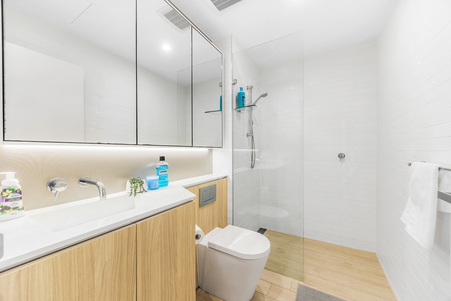 Newington 2 Bed Avenue of Europe NEW2728-Sydney short term rentals