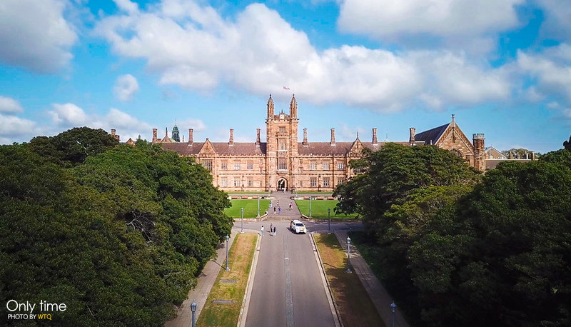 Sydney Uni-Ivy Mooncliff