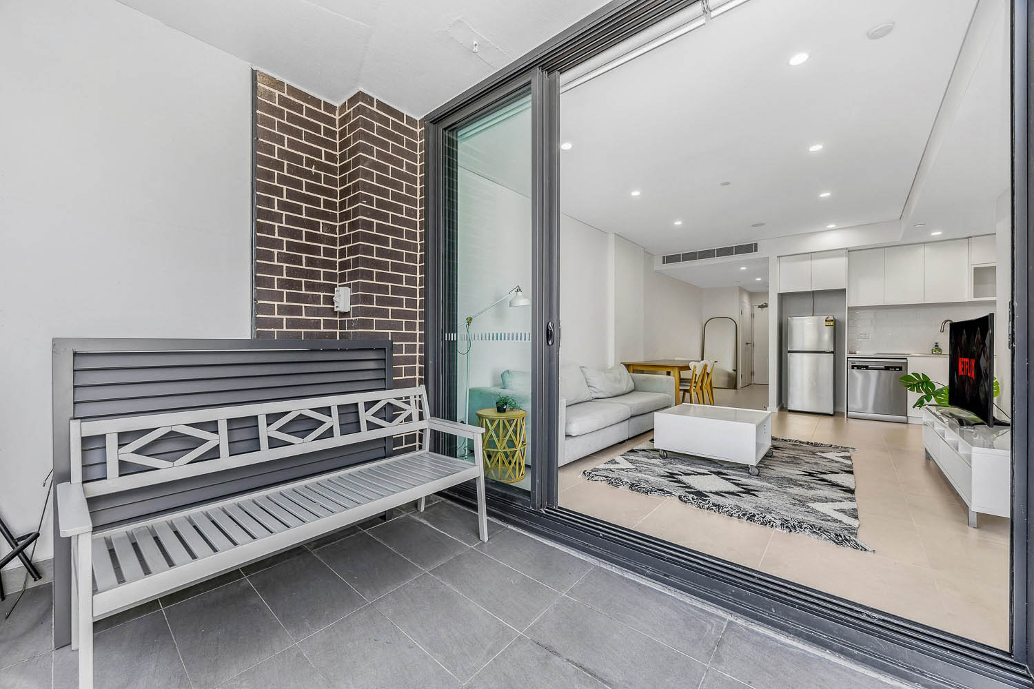 Lewisham 1 Bedroom Old Canterbury Road LEW1106-Sydney short term rentals