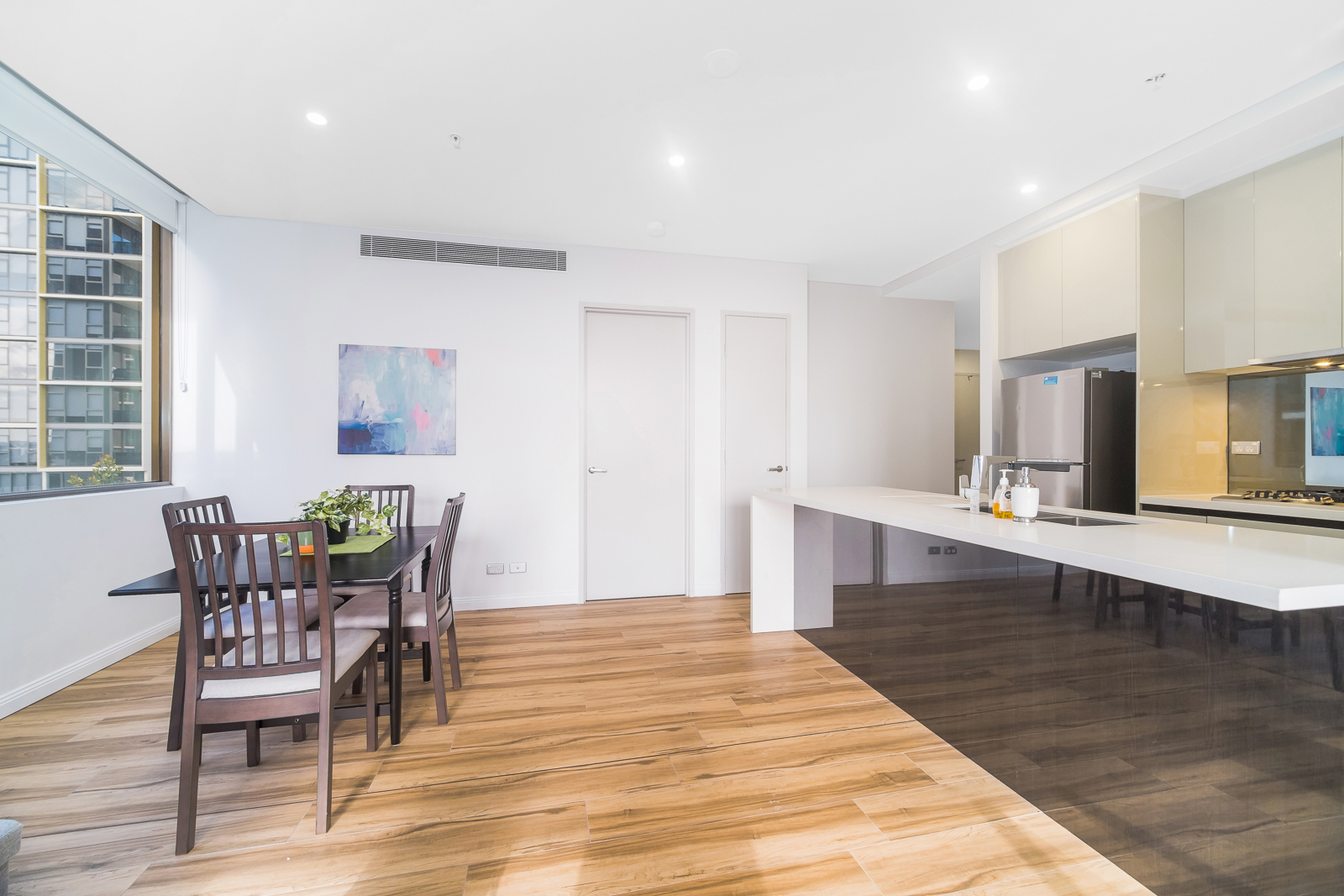 Mosman 2 Bedroom Raglan Street MOS511 -Sydney short term rentals