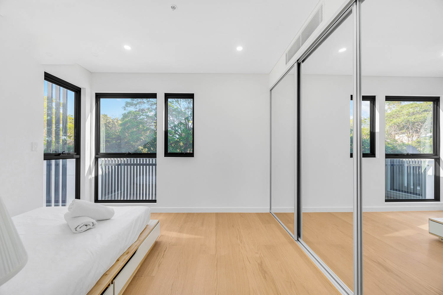Lane Cove 4 Bedroom Townhouse Longueville Road LC48-Sydney short term rentals